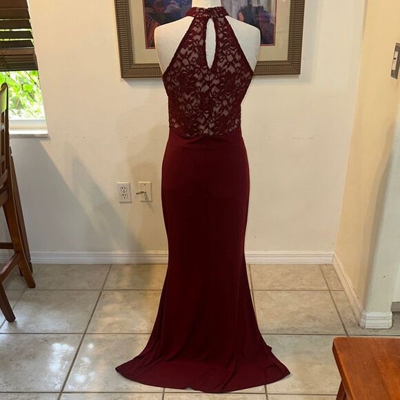 Rephyllis Elegant Burgundy Lace Halter Gown Size Large - Picture 8 of 12